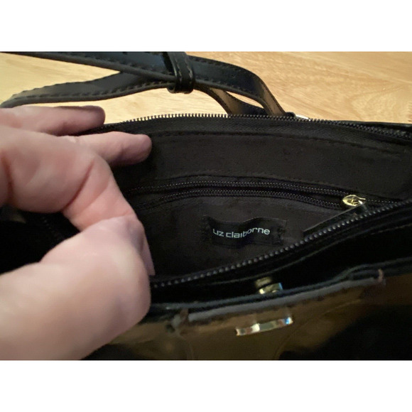 Liz Claiborne Black LC Heritage Small XB Crossbody Purse, Classic Leather, NEW - Picture 11 of 13